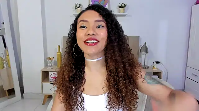 Snapshot of Zoe_Gruber chatting on July 10, 2026, 11:27 pm Zoe Gruber online show from July 10, 2026, 11:27 pm