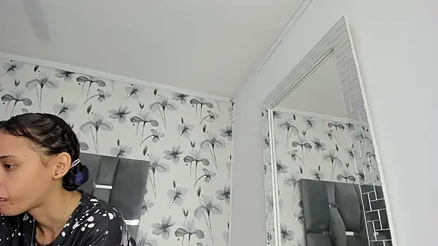 Ehotloveaxxx online show from February 27, 2025, 1:38 pm