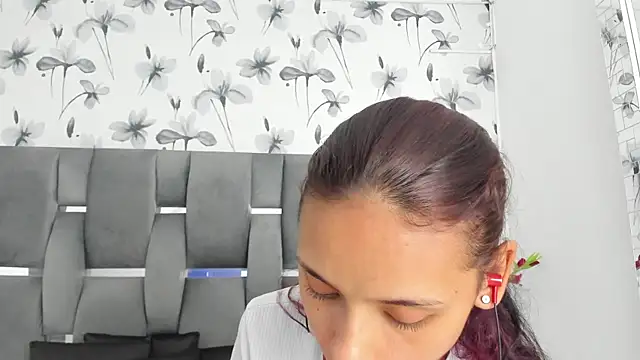 Snapshot of Ehotloveaxxx chatting on October 9, 2025, 4:40 pm Ehotloveaxxx online show from October 9, 2025, 4:40 pm