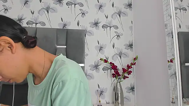 Snapshot of Ehotloveaxxx chatting on October 15, 2025, 1:41 pm Ehotloveaxxx online show from October 15, 2025, 1:41 pm