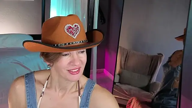 Snapshot of Dorothy_Meyer chatting on October 1, 2025, 4:28 am Dorothy Meyer online show from October 1, 2025, 4:28 am