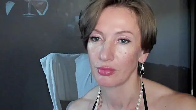 Dorothy Meyer online show from July 6, 2026, 4:08 am