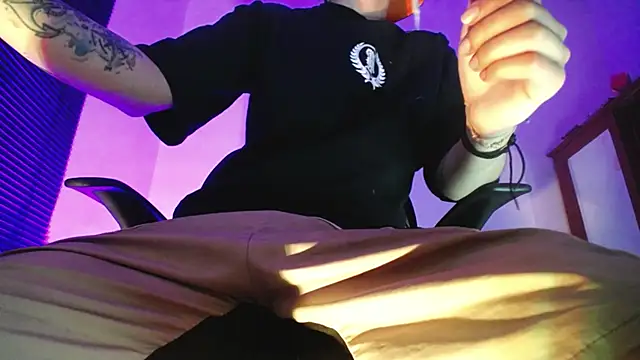 zacwatson  online show from March 11, 2026, 5:45 am