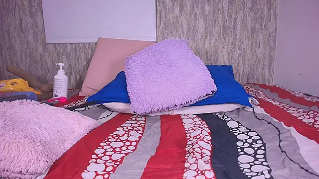 violett lo online show from March 6, 2025, 3:13 am