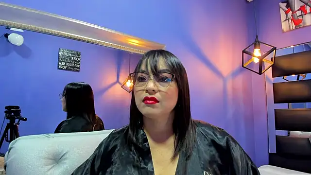 Romina017 online show from October 21, 2025, 2:22 am