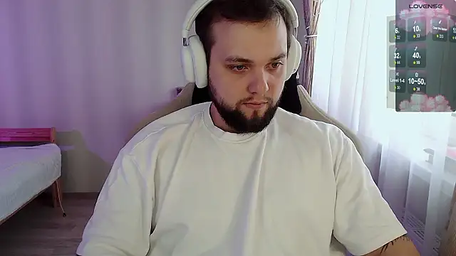 ChillyXO online show from March 13, 2026, 10:42 am