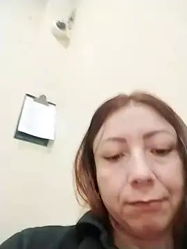 malusexy33 online show from October 31, 2025, 6:37 pm