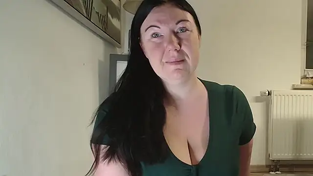 Snapshot of p6w_official chatting on November 8, 2025, 4:49 am p6w official online show from November 8, 2025, 4:49 am