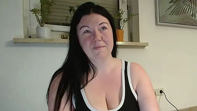 Snapshot of p6w_official chatting on October 1, 2025, 4:28 am p6w official online show from October 1, 2025, 4:28 am