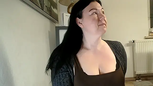 Snapshot of p6w_official chatting on December 19, 2025, 4:49 am p6w official online show from December 19, 2025, 4:49 am