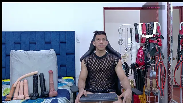 JoseRumbero26 online show from May 20, 2026, 11:51 am