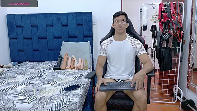 Snapshot of JoseRumbero26 chatting on September 27, 2025, 1:06 pm JoseRumbero26 online show from September 27, 2025, 1:06 pm