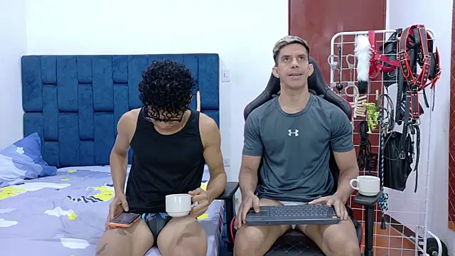 JoseRumbero26 online show from December 21, 2025, 12:29 pm