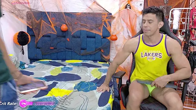 Snapshot of JoseRumbero26 chatting on October 18, 2025, 12:07 pm JoseRumbero26 online show from October 18, 2025, 12:07 pm