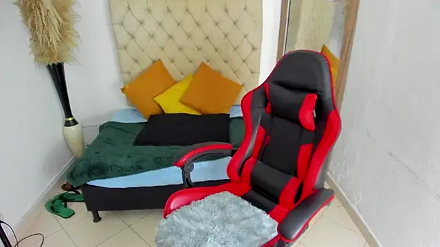 helena copper  online show from April 7, 2026, 3:30 am