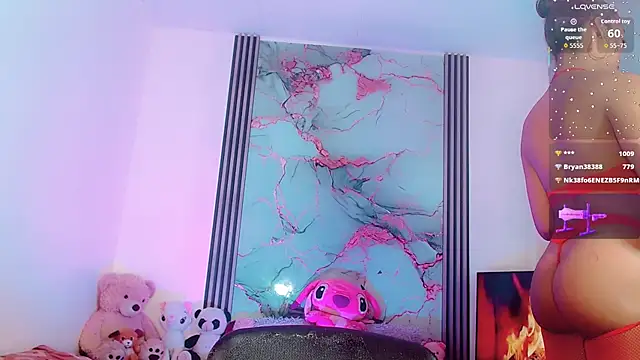 Snapshot of _ChanellR_ chatting on October 14, 2025, 11:14 pm  ChanellR  online show from October 14, 2025, 11:14 pm