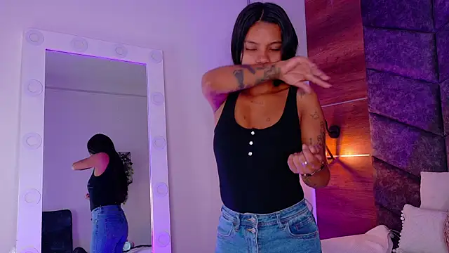 Snapshot of rachellmartinez chatting on September 22, 2025, 11:49 am rachellmartinez online show from September 22, 2025, 11:49 am