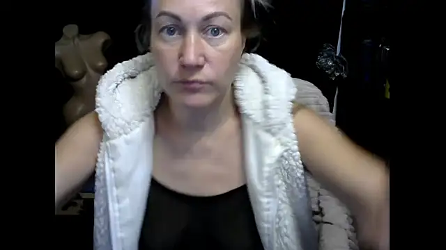 Snapshot of wLESLYMOSw chatting on September 19, 2025, 8:40 am wLESLYMOSw online show from September 19, 2025, 8:40 am