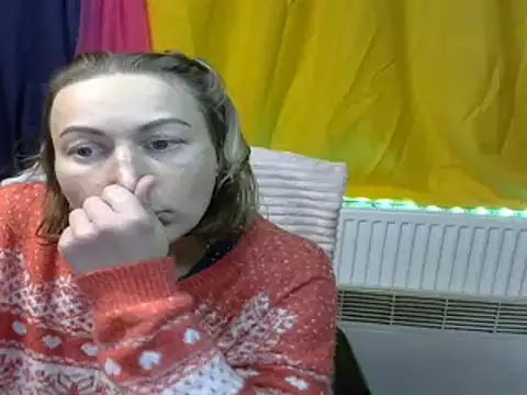 wLESLYMOSw online show from December 4, 2024, 6:22 pm