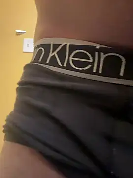 Snapshot of VFuck4U_xxx chatting on February 14, 2025, 5:46 pm VFuck4U xxx online show from February 14, 2025, 5:46 pm