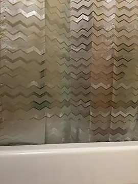 Snapshot of VFuck4U_xxx chatting on February 24, 2025, 12:48 pm VFuck4U xxx online show from February 24, 2025, 12:48 pm