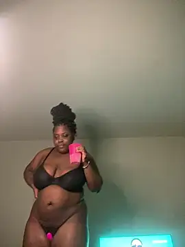 Snapshot of fantasygyal chatting on May 24, 2026, 3:39 am fantasygyal online show from May 24, 2026, 3:39 am