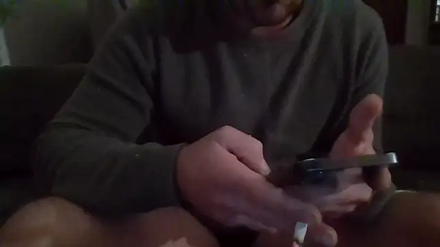 Snapshot of Fuckbuddy36 chatting on September 27, 2025, 2:28 am Fuckbuddy36 online show from September 27, 2025, 2:28 am