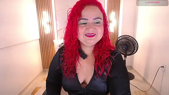 Mariana Rojas online show from May 12, 2026, 5:15 am