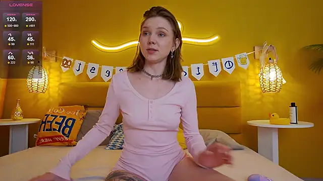 Snapshot of lessysweety chatting on September 22, 2025, 3:01 am lessysweety online show from September 22, 2025, 3:01 am