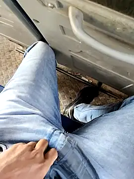 Snapshot of Desi69emd chatting on February 25, 2025, 11:32 am Desi69emd online show from February 25, 2025, 11:32 am