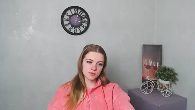 AliceFlirtt  online show from February 11, 2025, 2:46 pm