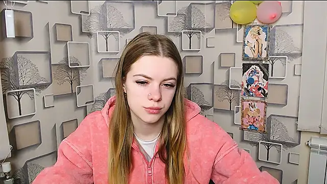AliceFlirtt  online show from February 22, 2025, 7:56 am