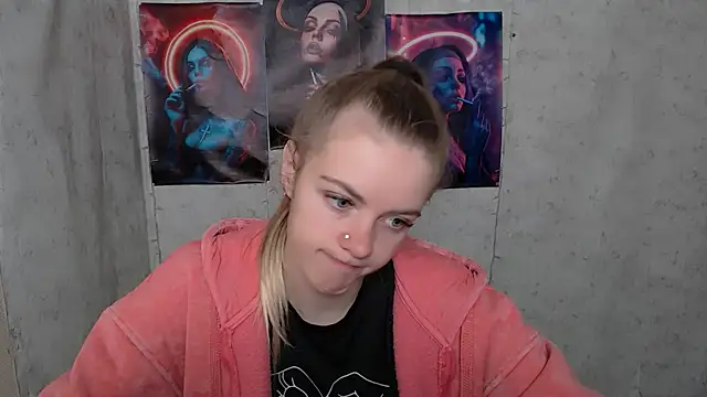 AliceFlirtt  online show from September 24, 2025, 8:10 am