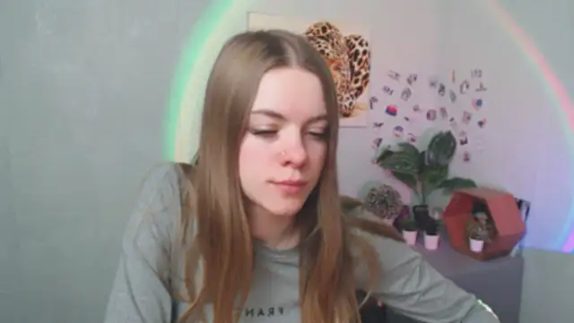 AliceFlirtt  online show from January 13, 2026, 11:47 am