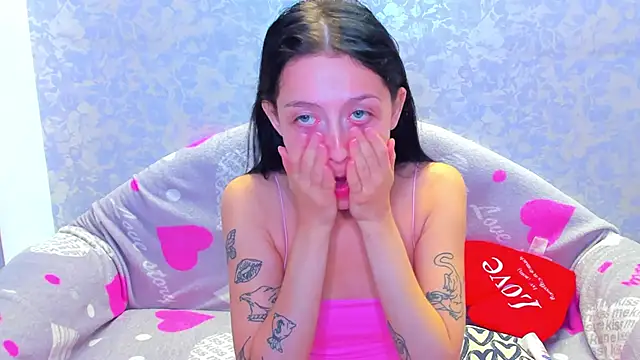 Vanessa Florence online show from September 27, 2025, 1:34 am