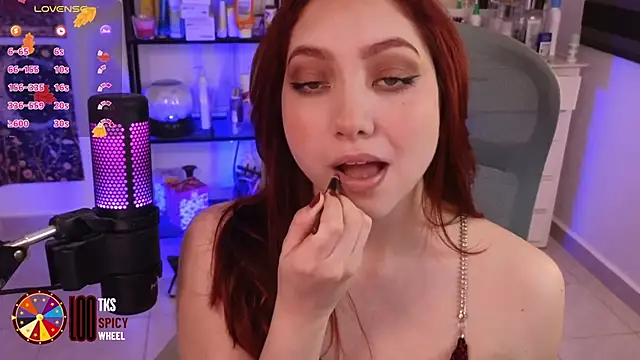 LilyVelvett online show from November 22, 2025, 3:49 am