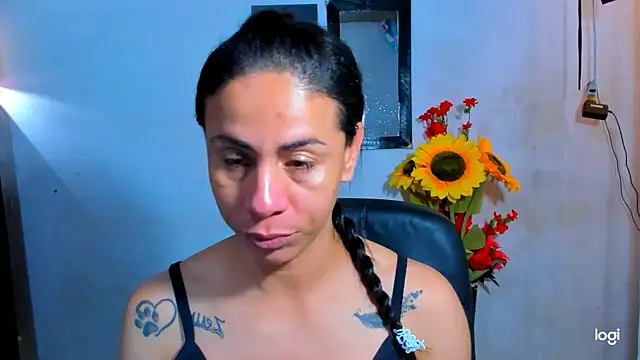 juanblakbigcock online show from April 13, 2026, 3:49 pm