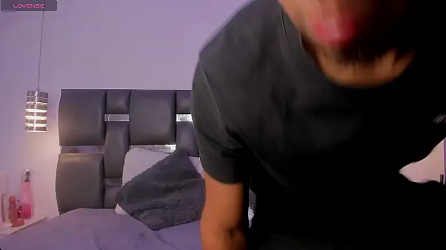 Snapshot of PittAndLunaa chatting on February 12, 2026, 12:27 pm PittAndLunaa online show from February 12, 2026, 12:27 pm