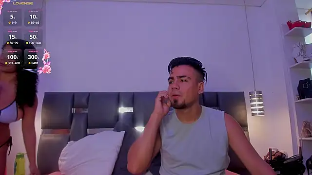 Snapshot of PittAndLunaa chatting on February 10, 2026, 12:37 pm PittAndLunaa online show from February 10, 2026, 12:37 pm