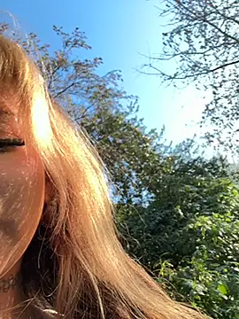 jackelinuh online show from February 25, 2026, 3:34 pm