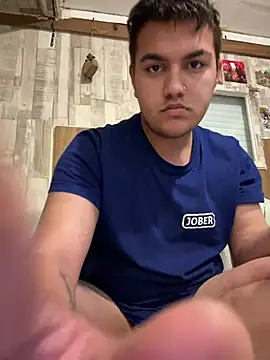 lacikaboyy online show from January 5, 2025, 1:26 pm