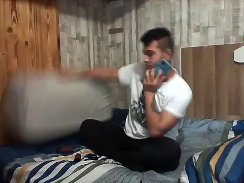 lacikaboyy online show from October 17, 2025, 12:18 pm