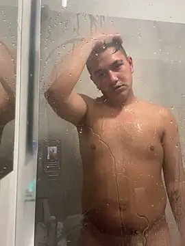 lacikaboyy online show from December 9, 2024, 4:26 pm