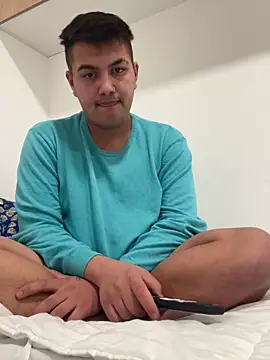 lacikaboyy online show from January 15, 2025, 11:40 pm