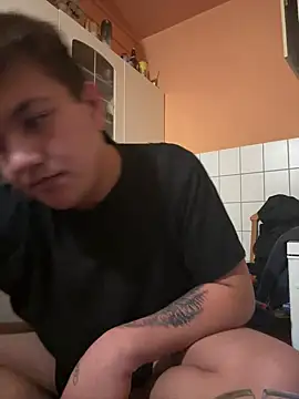 lacikaboyy online show from February 9, 2025, 9:39 pm