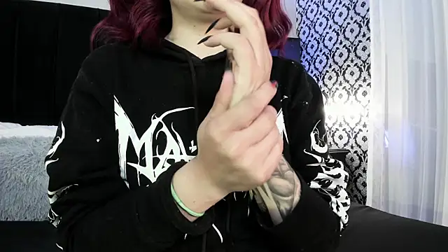 Snapshot of Adeelinee chatting on September 23, 2025, 7:54 pm Adeelinee online show from September 23, 2025, 7:54 pm