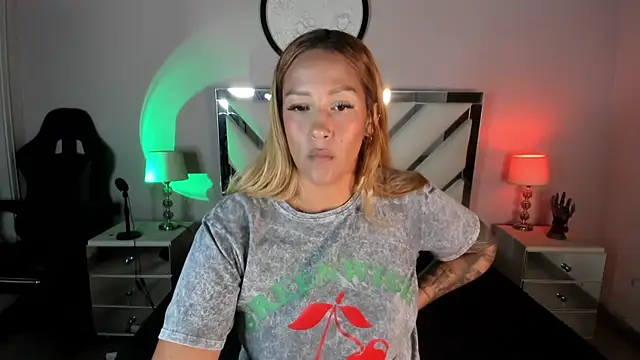 AnyyJones online show from March 5, 2025, 7:38 pm