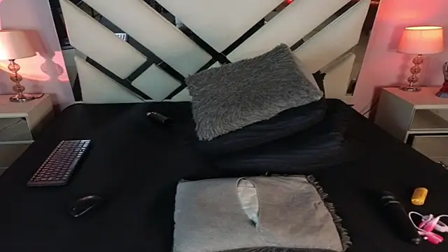 AnyyJones online show from March 2, 2025, 3:13 am