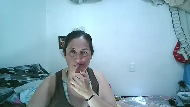 ximenajimenez online show from February 17, 2026, 10:40 pm