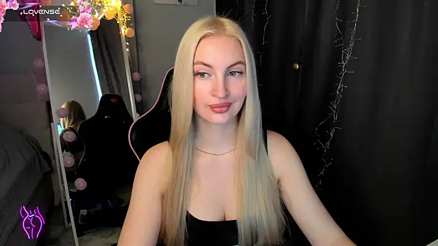 Kimmy powell online show from April 15, 2026, 3:01 am